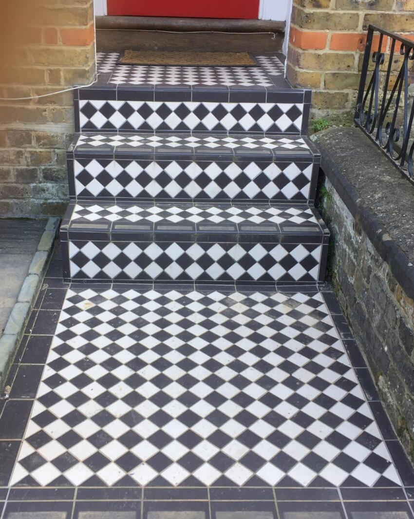Exterior doorstep tiling Exterior doorstep tiling