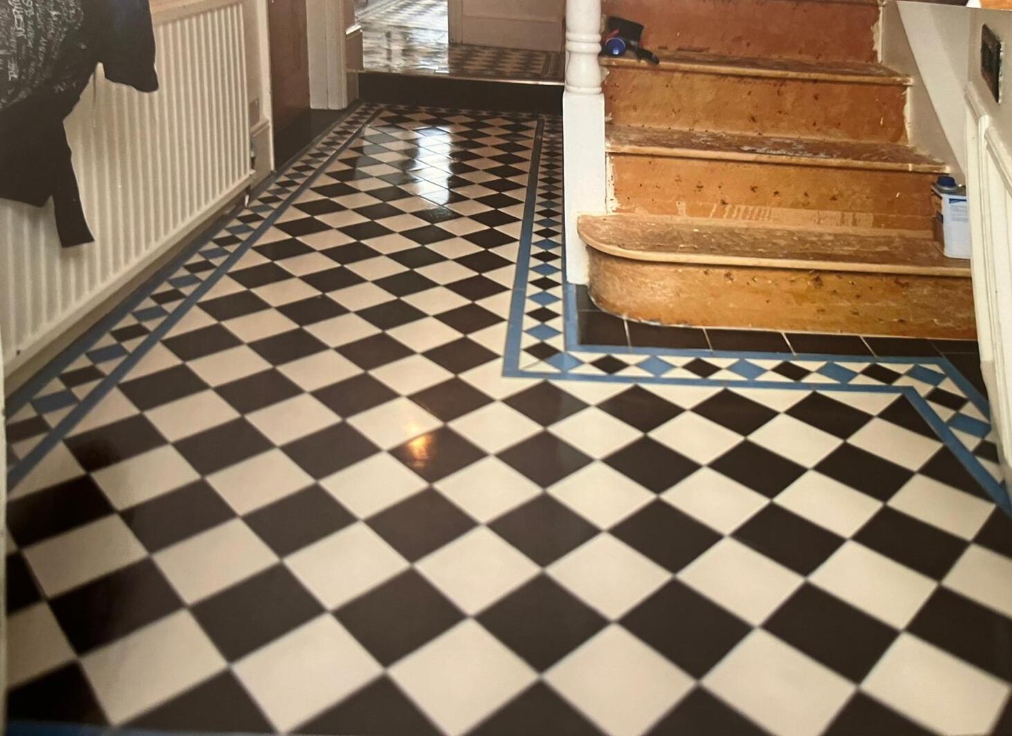 Interior hallway tiling Interior hallway tiling